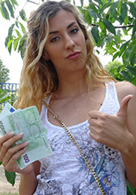 歐美露天愛愛   PublicAgent Shona River Shona is caught fucking in public