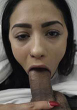 兄弟姐妹亂倫   SisLovesMe Serena Santos Stepsister Sex In The Keys