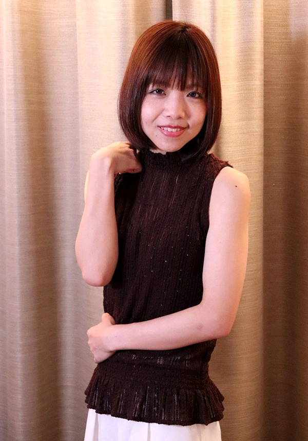 H0930 tk0007 エッチな0930 山添 莉帆 35歳