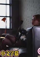 女王调教狗奴鞭刑舔脚