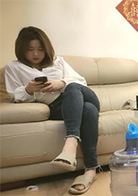 探花道哥星級酒店開房現場直播高價約了個肉嘟嘟胖妞妹子啪啪 舔屌插嘴上位騎乘扶著大屁股後入幹得直叫求饒 國語對白