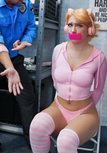 Shoplyfter Bambi Barton