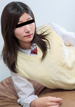 制服娘を電車でイタズラ 北沢玲香