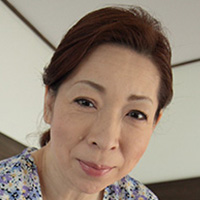 東湖しのぶ